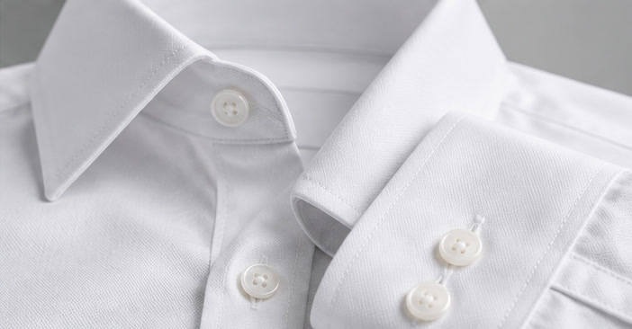 Gola e punho da camisa masculina