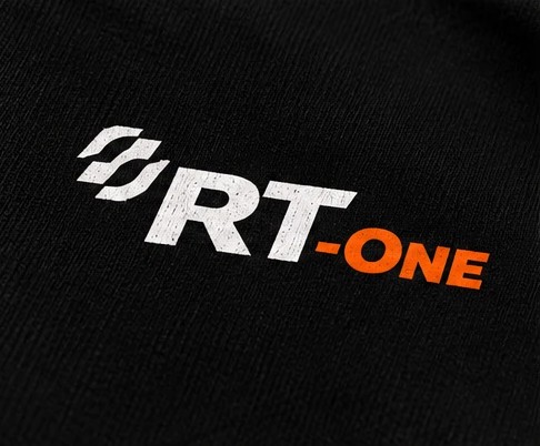 Logo RT-One no peito