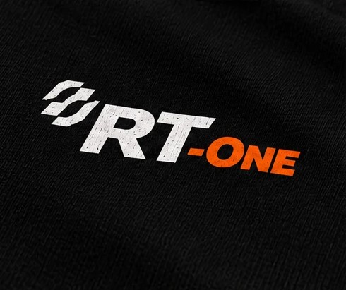 Logo RT-One no peito