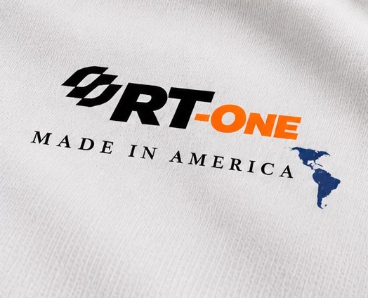 Estampa da frente: logo RT-One, Made in America e mapa das Américas