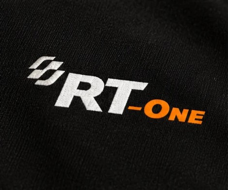 Logo RT-One no peito