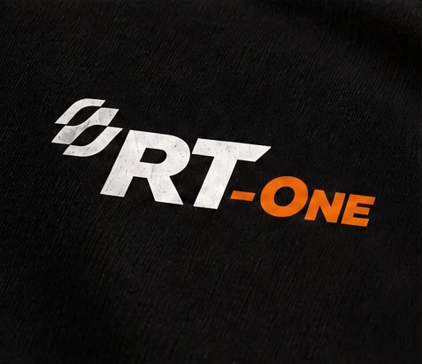 Logo RT-One no peito