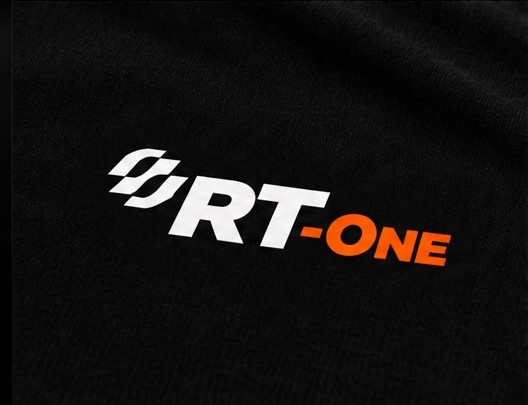 Logo RT-One no peito